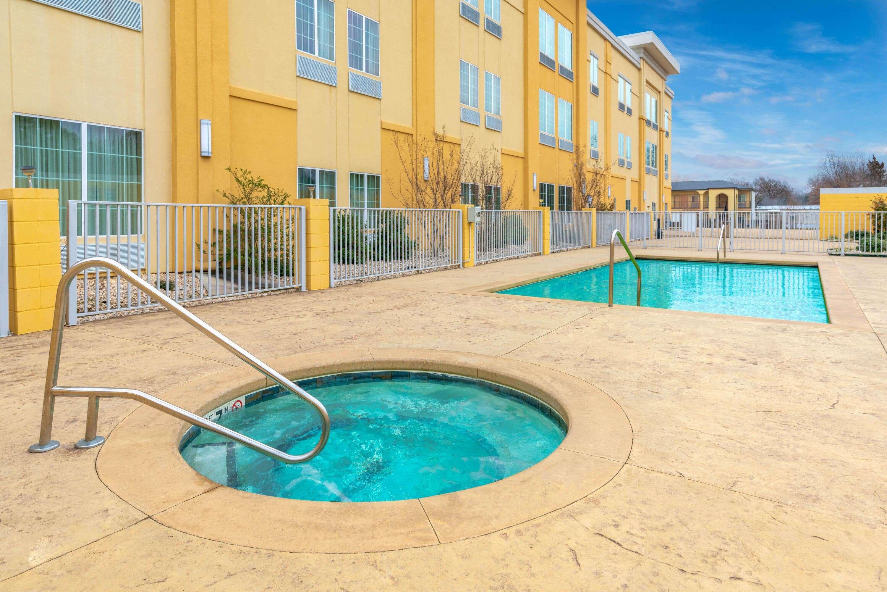 La Quinta By Wyndham Muskogee Hotel Luaran gambar